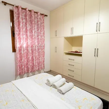 Private Familiar Apartment! Appartement Sarandë