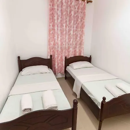 Private Familiar Apartment! *